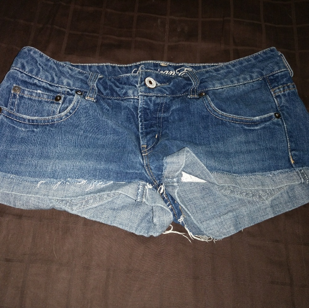 Cut off shorts